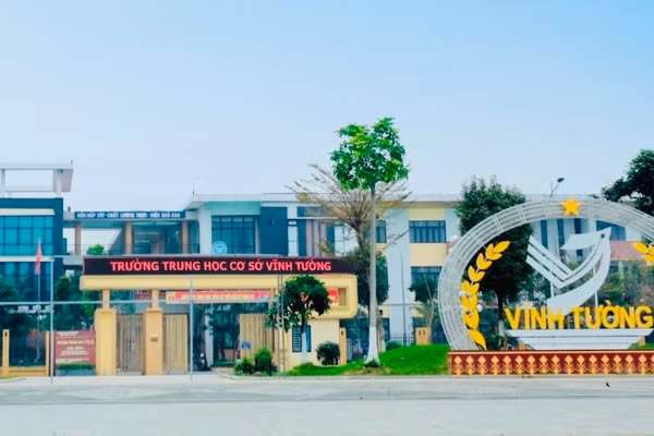 Trường THCS Vĩnh Tường.