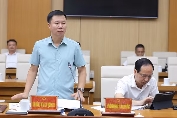 Đại diện Ban QLDA Khu vực Phú Thọ phát biểu tại hội nghị.