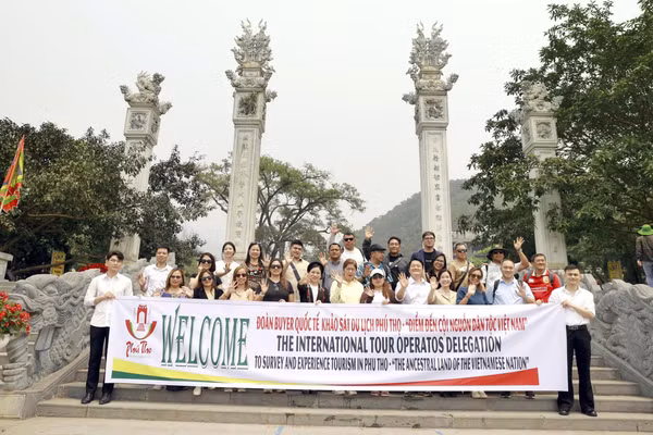 Phú Thọ mở cửa đón dòng khách quốc tế, kết nối tour tuyến xuyên biên giới.