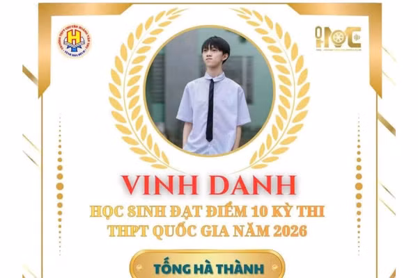 Tống Hà Thành được Trường THPT Chuyên Hoàng Văn Thụ vinh danh.
