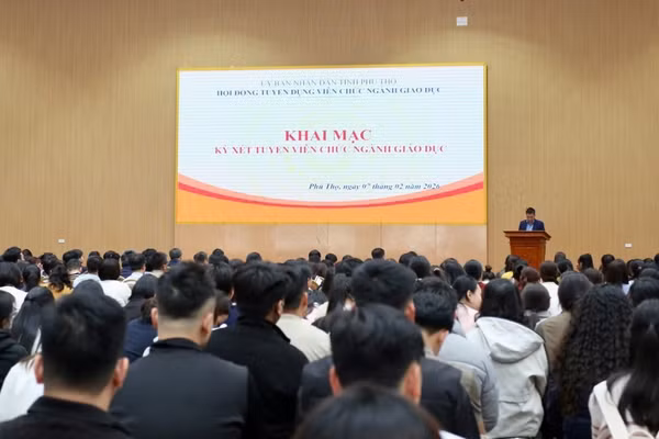 Hình ảnh buổi khai mạc kỳ thi.