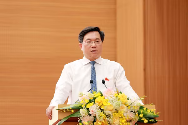 Chủ tịch UBND tỉnh Phú Thọ Trần Duy Đông.
