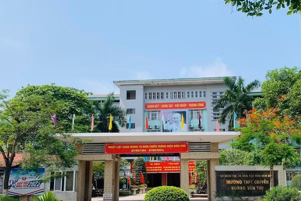 Trường THPT Chuyên Hoàng Văn Thụ dự kiến được đầu tư xây mới với kinh phí khoảng 600 tỷ đồng.