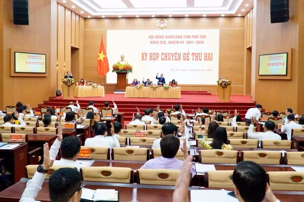 Quang cảnh kỳ họp.