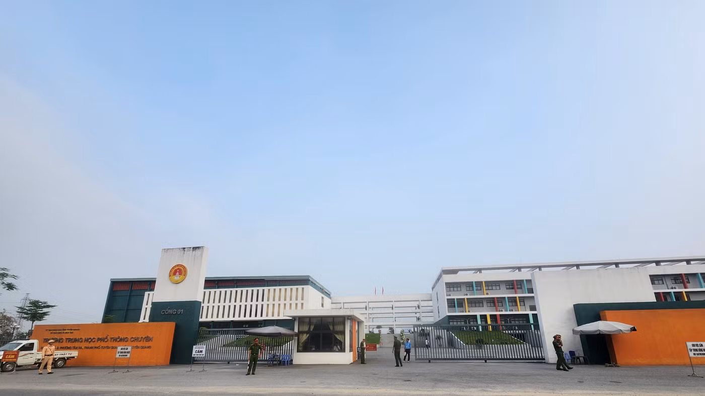 Điểm thi Trường THPT Chuyên Tuyên Quang.