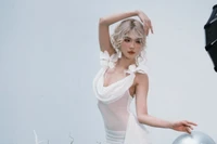 Ngọc Trinh 'biến hình' thành búp bê Barbie gợi cảm