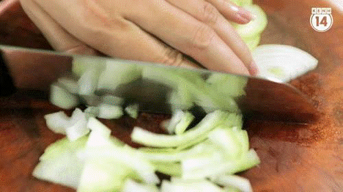 Một cách làm pate siêu nhanh và dễ, xem xong chỉ muốn lăn vào bếp ngay! - Ảnh 2 Mot cach lam pate sieu nhanh va de, xem xong chi muon lan vao bep ngay! - Anh 2