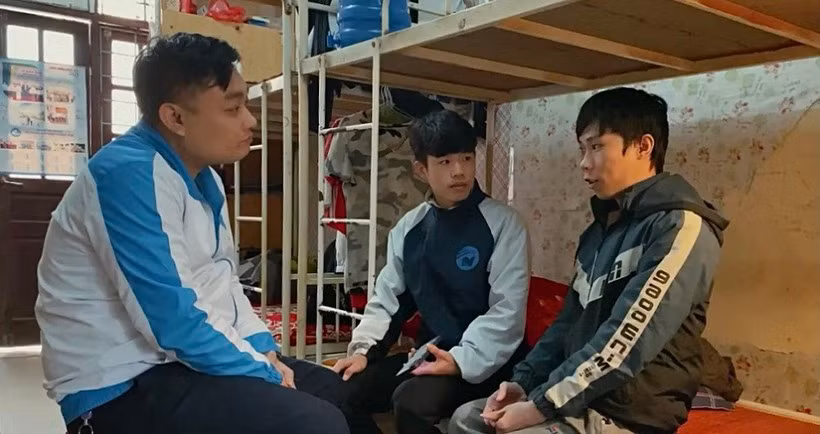 Nam sinh dân tộc Dao vươn lên với nghị lực phi thường ảnh 2