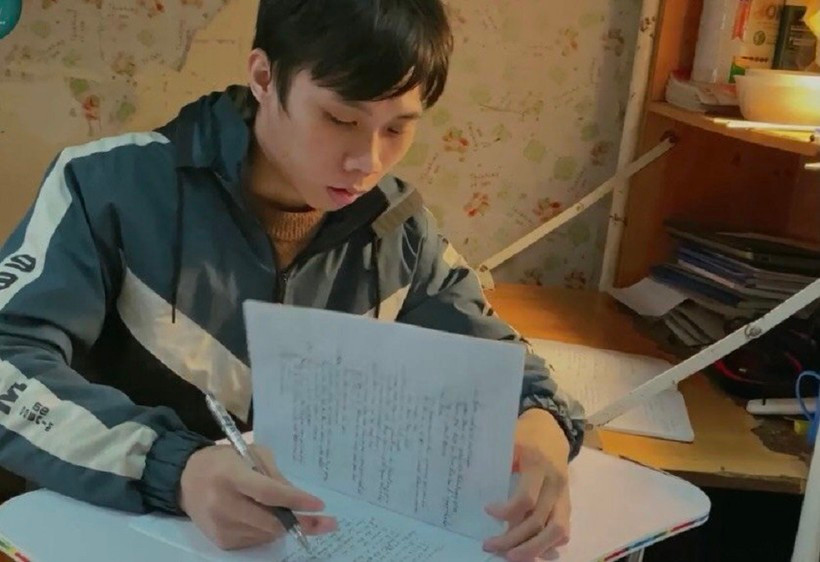 Nam sinh dân tộc Dao vươn lên với nghị lực phi thường ảnh 1