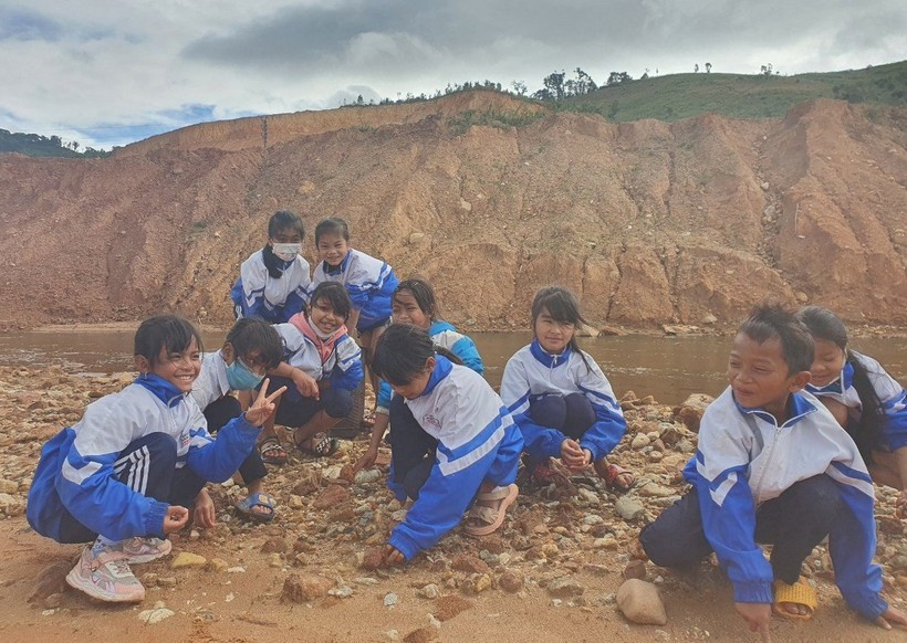 Học sinh dân tộc thiểu số Kon Tum trải nghiệm nhiều hoạt động thiết thực ảnh 7