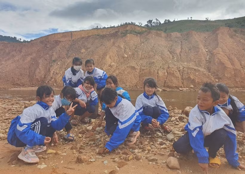 Học sinh dân tộc thiểu số Kon Tum trải nghiệm nhiều hoạt động thiết thực ảnh 7