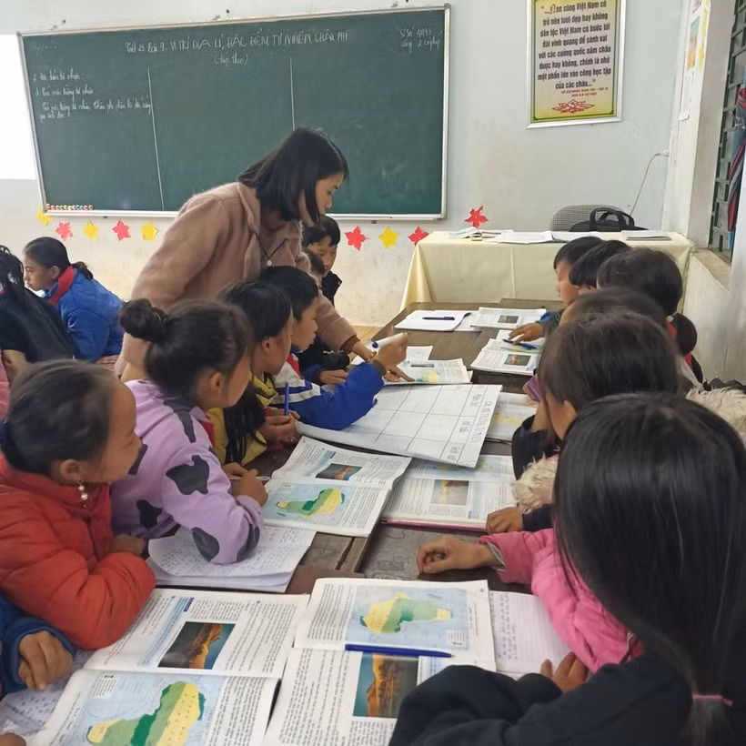 Cô giáo vùng cao Đồng Văn với hành trình gieo chữ thắp sáng ước mơ ảnh 2