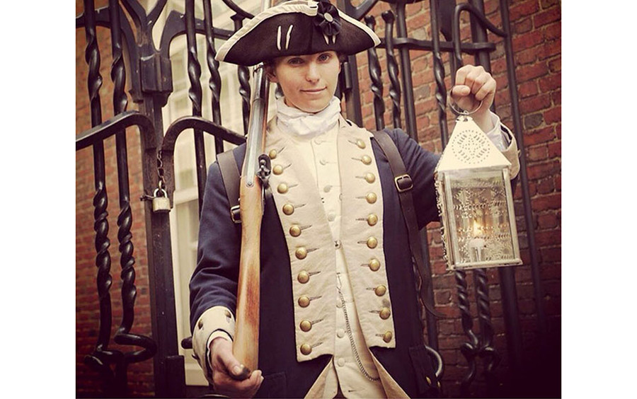 Deborah Sampson dưới vỏ bọc binh nhì Robert Shurtliff