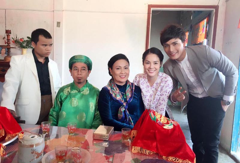 Trong phim Một nửa nanh cọp.