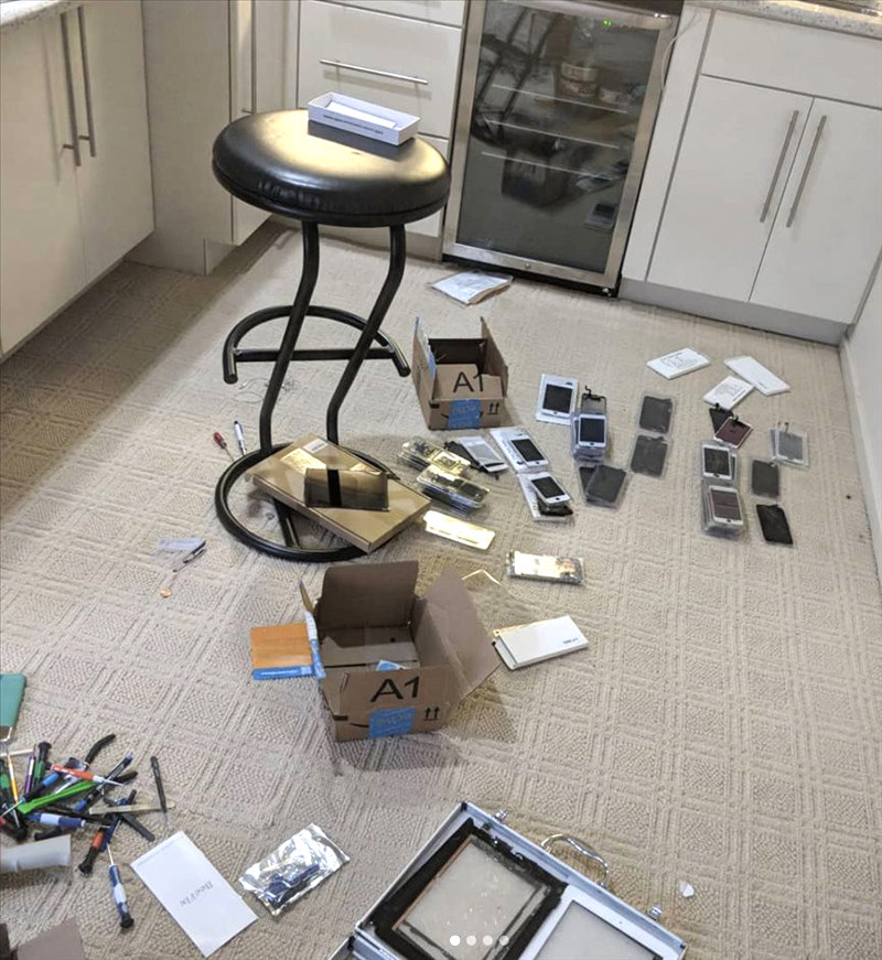 Các loại tiện ích iPhone được khách hàng mang tới nhờ Surya sửa tại nhà