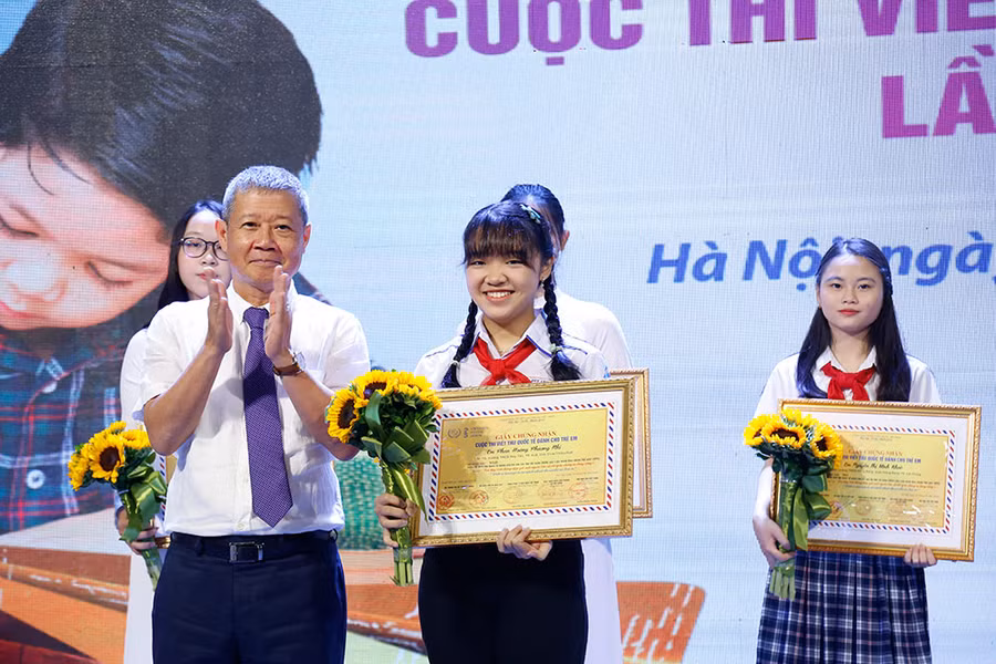 Trao giải cuộc thi Viết thư UPU lần thứ 49 năm 2020.