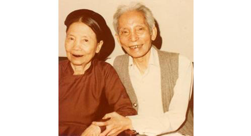 Thế Lữ và vợ ở TPHCM, 1978 Thế Lữ và vợ ở TPHCM, 1978