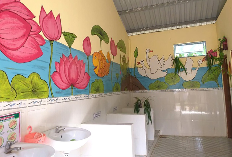 Những bức bích họa làm cho nhà vệ sinh trường học thân thiện