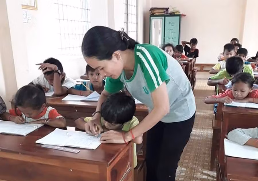 Luôn gần gũi và tận tụy dạy dỗ học trò