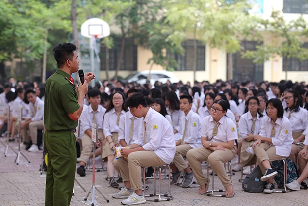 Tăng cường tuyên truyền an ninh, an toàn trường học