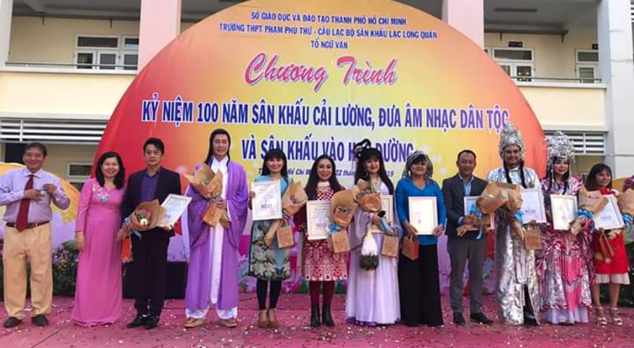 “Tình ca Bắc Sơn” đến với Trường THPT Phạm Phú Thứ, TP.HCM. “Tình ca Bắc Sơn” đến với Trường THPT Phạm Phú Thứ, TP.HCM.