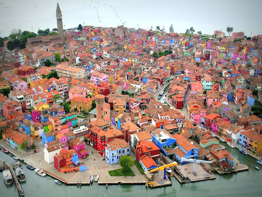 Đảo Burano nhìn từ trên cao. Đảo Burano nhìn từ trên cao.