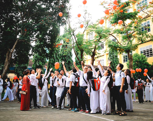 HS Trường THPT Nguyễn Thượng Hiền, TPHCM