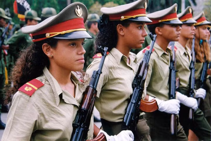 Nữ quân nhân Cu Ba Nữ quân nhân Cu Ba