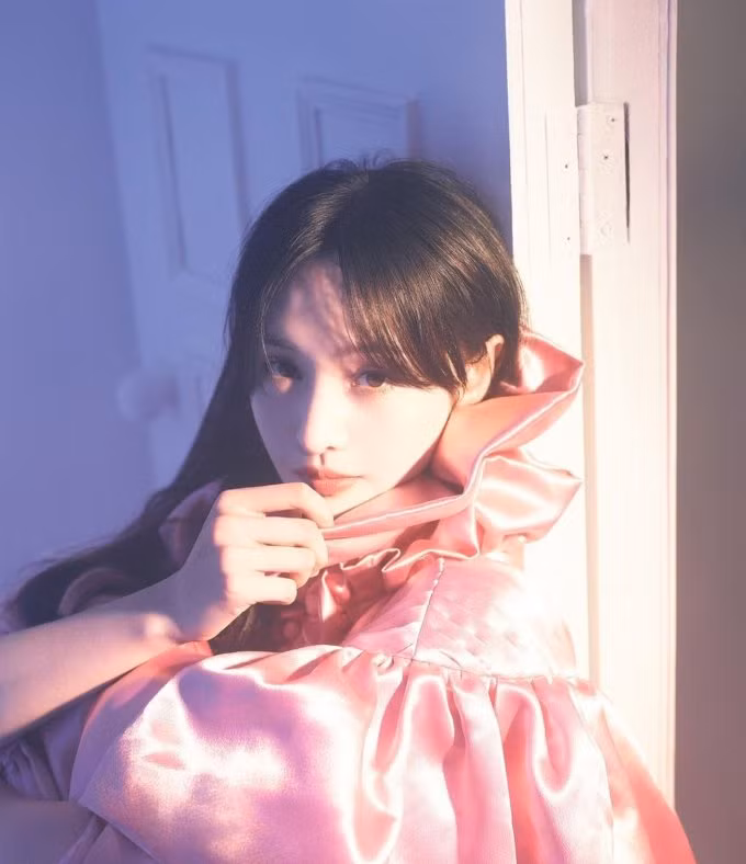 Doanh nhân Trương Hằng - tình cũ của diễn viên Trịnh Sảng - tố cô sống không thành thật, nhiều tiền nhưng lại nói mình kinh tế khó khăn. Doanh nhân Trương Hằng - tình cũ của diễn viên Trịnh Sảng - tố cô sống không thành thật, nhiều tiền nhưng lại nói mình kinh tế khó khăn.