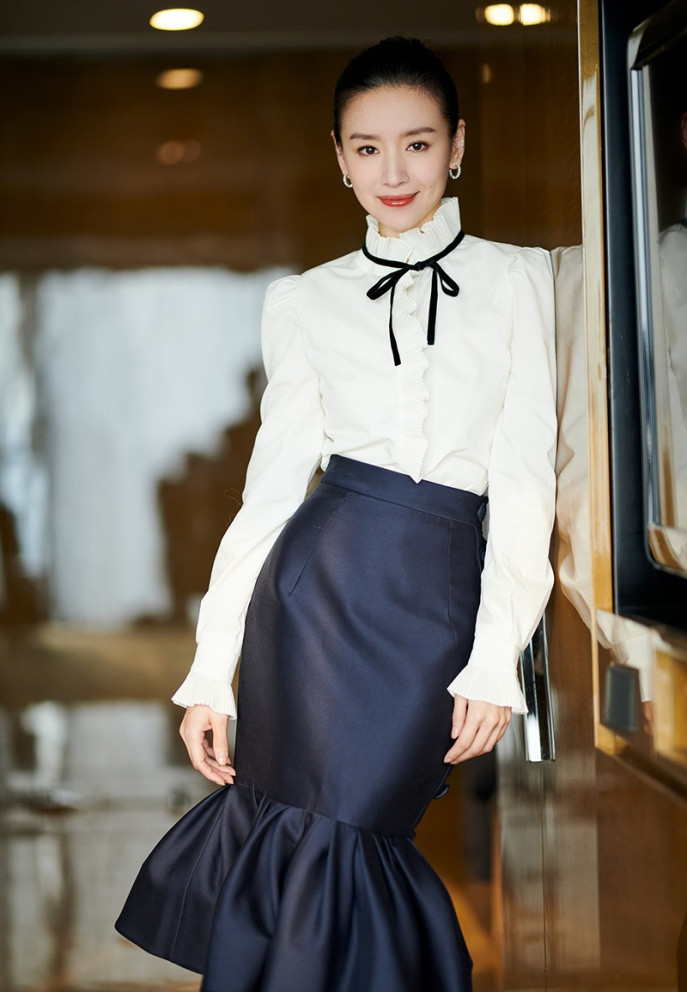 Theo Sohu, Đổng Khiết từng có thái độ rất gay gắt với chồng cũ và gia đình chồng. Cô cắt đứt mọi liên lạc của Phan Việt Minh với con trai. Đỉnh điểm là khi ông nội của bé ốm liệt giường, nữ diễn viên cũng không cho con về thăm. Theo Sohu, Đổng Khiết từng có thái độ rất gay gắt với chồng cũ và gia đình chồng. Cô cắt đứt mọi liên lạc của Phan Việt Minh với con trai. Đỉnh điểm là khi ông nội của bé ốm liệt giường, nữ diễn viên cũng không cho con về thăm.