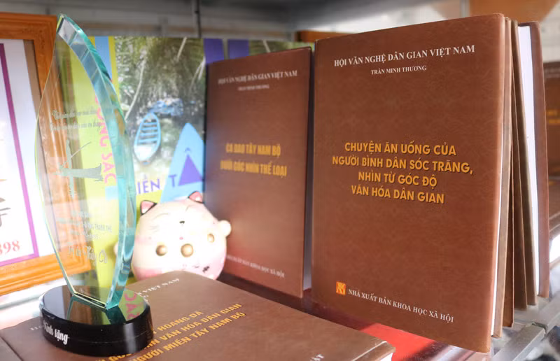 Một số công trình nghiên cứu của thầy Thương đã in thành sách