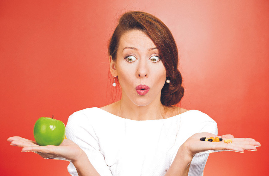 Các bác sĩ nói rằng cách dinh dưỡng tốt nhất là ăn uống cân bằng với nhiều trái cây và rau củ