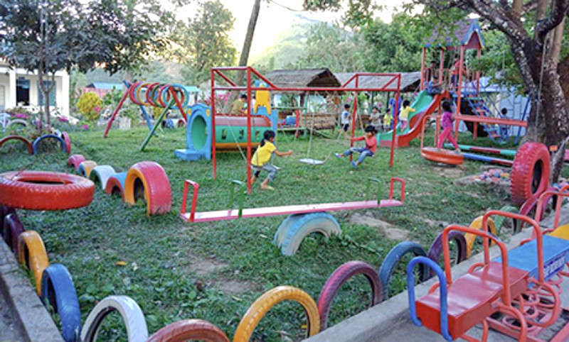 Không gian và đồ chơi ngoài trời cho trẻ do nhà trường kêu gọi các mạnh thường quân hỗ trợ Không gian và đồ chơi ngoài trời cho trẻ do nhà trường kêu gọi các mạnh thường quân hỗ trợ