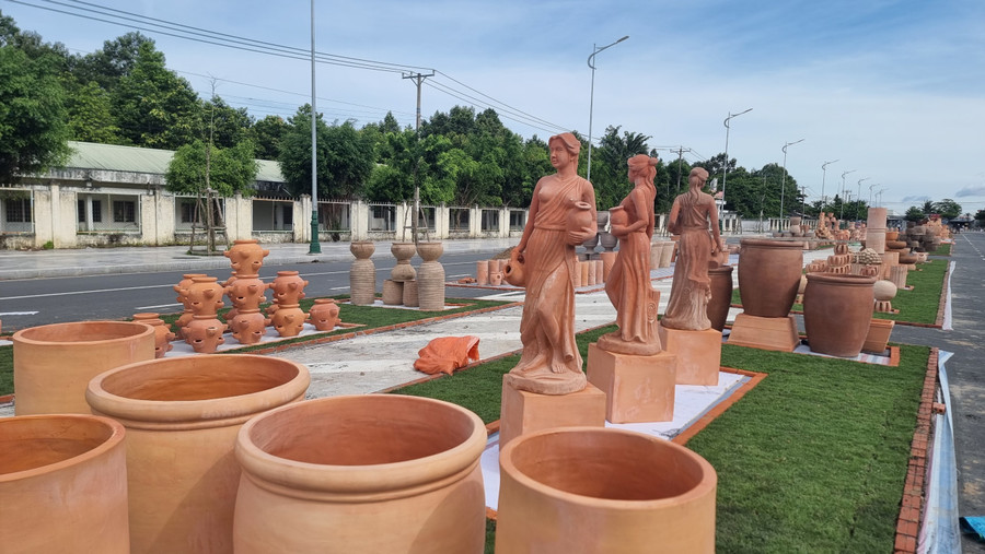 Đường gốm Vĩnh Long. Đường gốm Vĩnh Long.