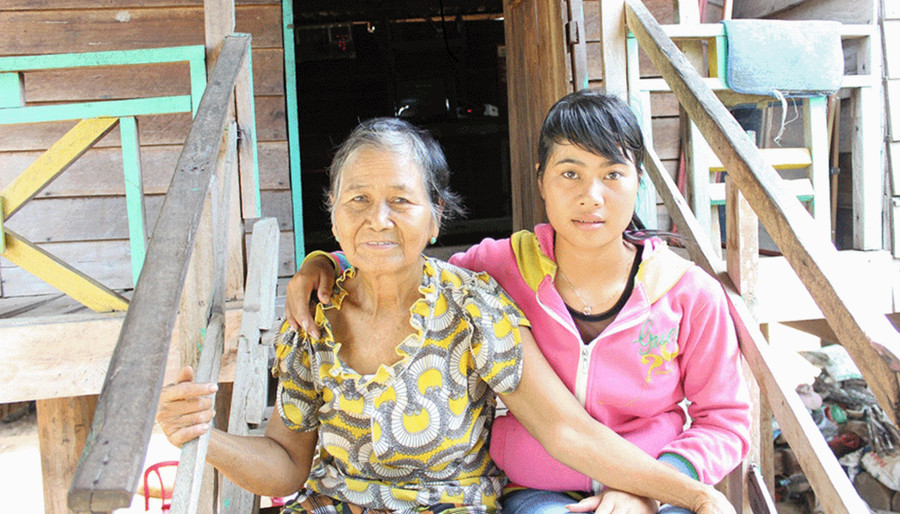 Bà Gơi và con gái Đinh Thị Liên