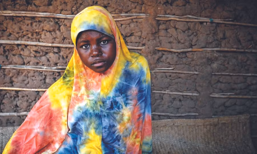 Fatima Mussa, 16 tuổi, đang mang thai tháng thứ 9 Fatima Mussa, 16 tuổi, đang mang thai tháng thứ 9