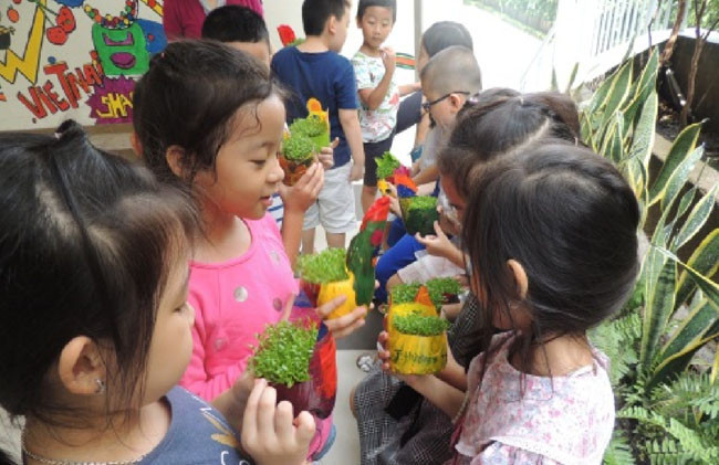 đồ trang trí từ giấy tái chế đồ trang trí từ giấy tái chế
