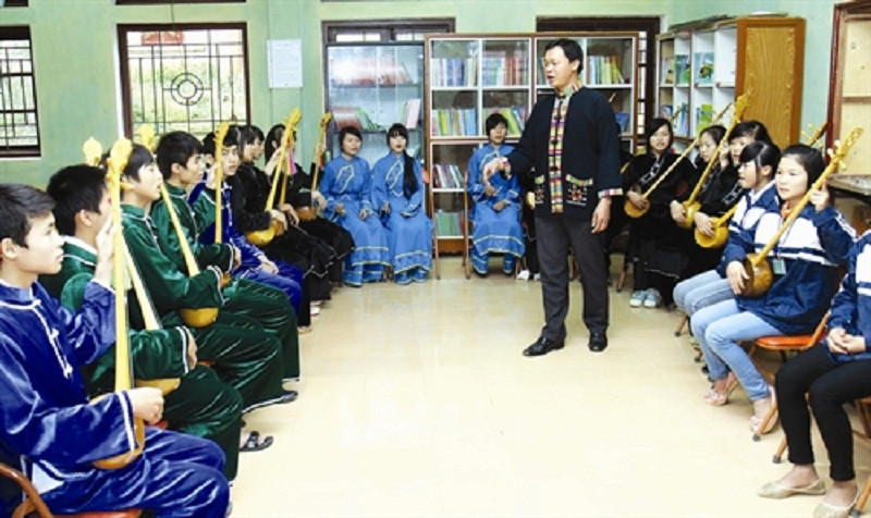 Những lớp học hát then, đàn tính ở trường học Những lớp học hát then, đàn tính ở trường học