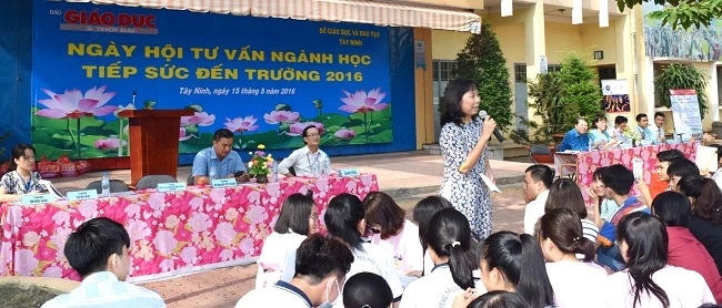 Hướng nghiệp ở trường phổ thông tốt góp phần hạn chế tình trạng sinh viên bị buộc thôi học vì không đáp ứng các quy định về học tập ở đại học