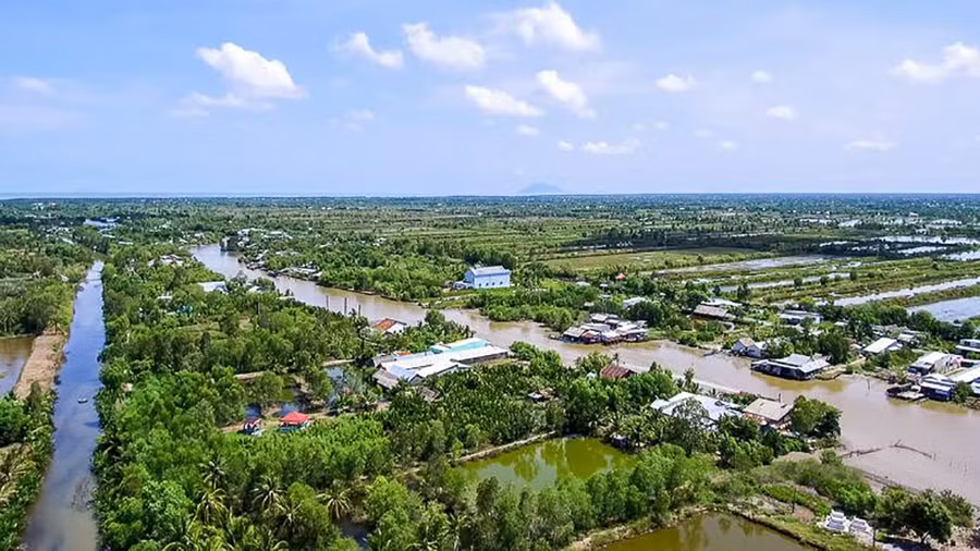 Hệ thống kênh rạch xen kẽ làng xóm, ruộng đồng ở miền Nam