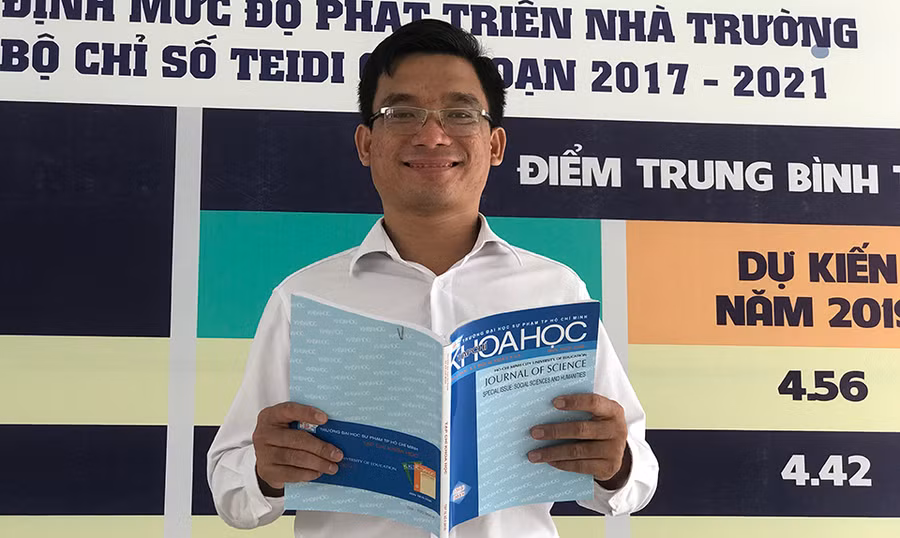 Thầy Huỳnh Phẩm Dũng Phát.