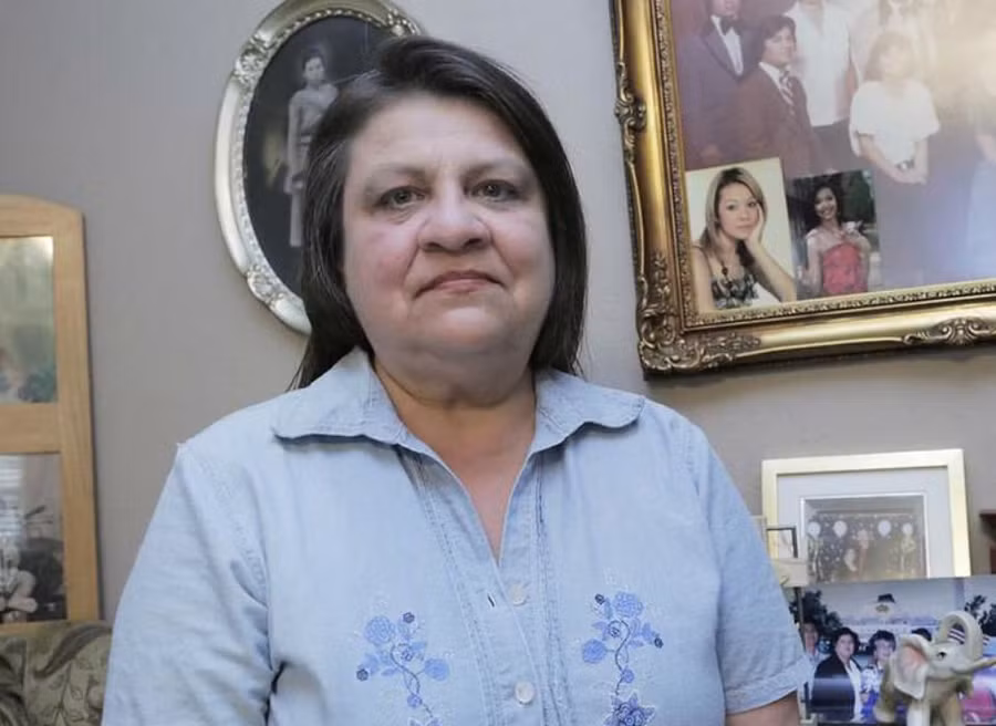 Herlinda Garcia (Mỹ) phải trải qua điều trị ung thư suốt 2 năm dù hoàn toàn khỏe mạnh.