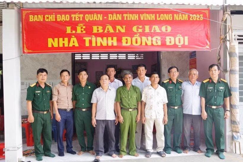 Lễ bàn giao nhà cho người dân tộc Khmer.