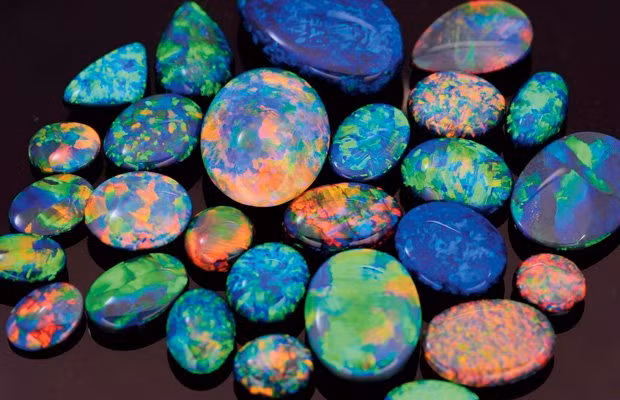 Cơn sốt đá quý opal