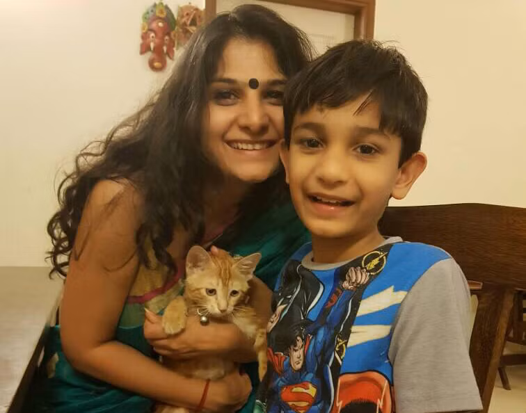 Anupriya Kapur và con trai