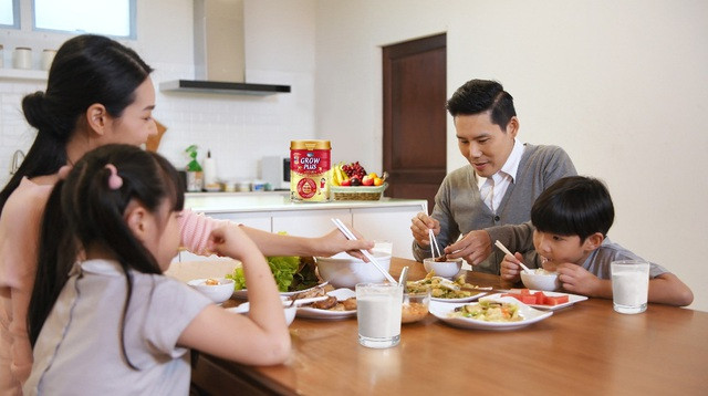 Sản phẩm được chứng nhận lâm sàng giúp trẻ suy dinh dưỡng, thấp còi tăng cân sau 3 tháng. Sản phẩm được chứng nhận lâm sàng giúp trẻ suy dinh dưỡng, thấp còi tăng cân sau 3 tháng.