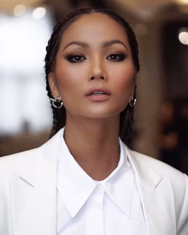 Chuyện tình yêu gần 2 năm giấu kín của H"Hen Niê và bạn trai nhiếp ảnh gia ảnh 2