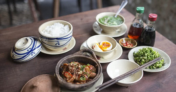 Cơm là một trong những thực phẩm chứa nhiều đường. Cơm là một trong những thực phẩm chứa nhiều đường.