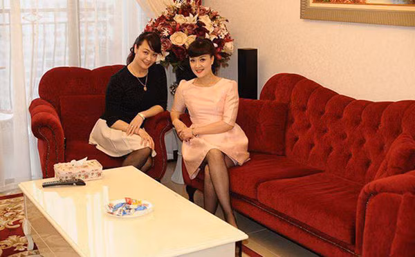 Một số hình ảnh của Vân Dung và Vân Trang. Cả hai sống gần nhau và luôn giúp đỡ nhau trong công việc lẫn cuộc sống.