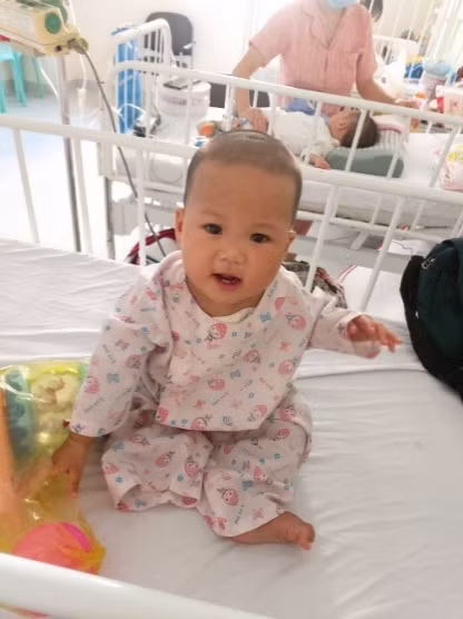 Mang “nhịp đập yêu thương” đến với các bệnh nhi tim bẩm sinh - Ảnh 1.